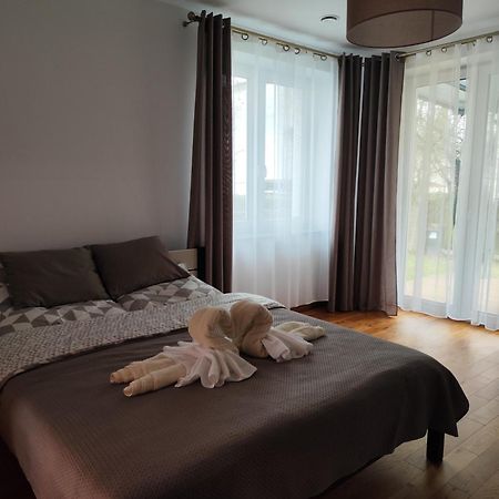 Berryblossom Estate Кросно Екстер'єр фото