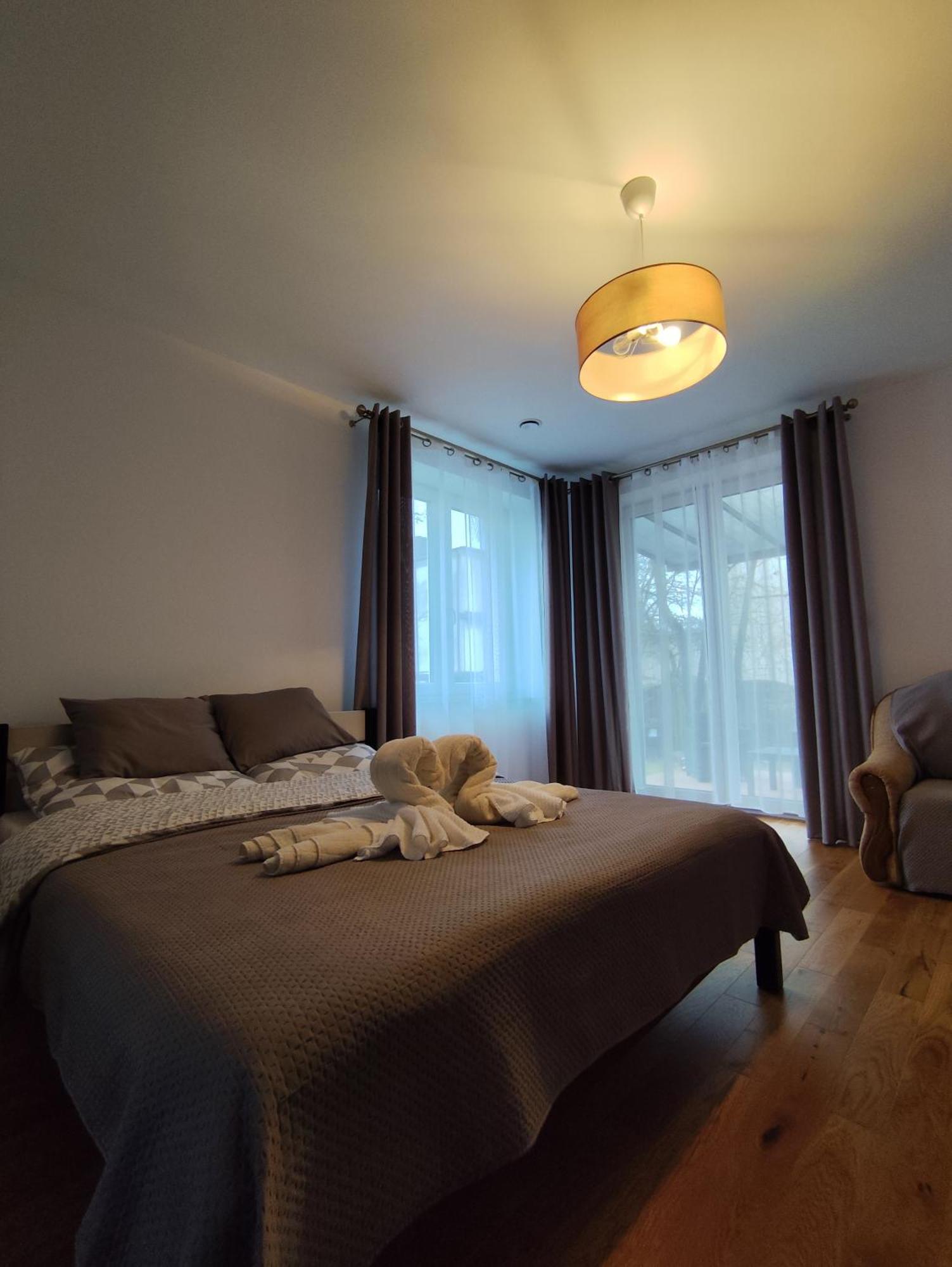 Berryblossom Estate Кросно Екстер'єр фото